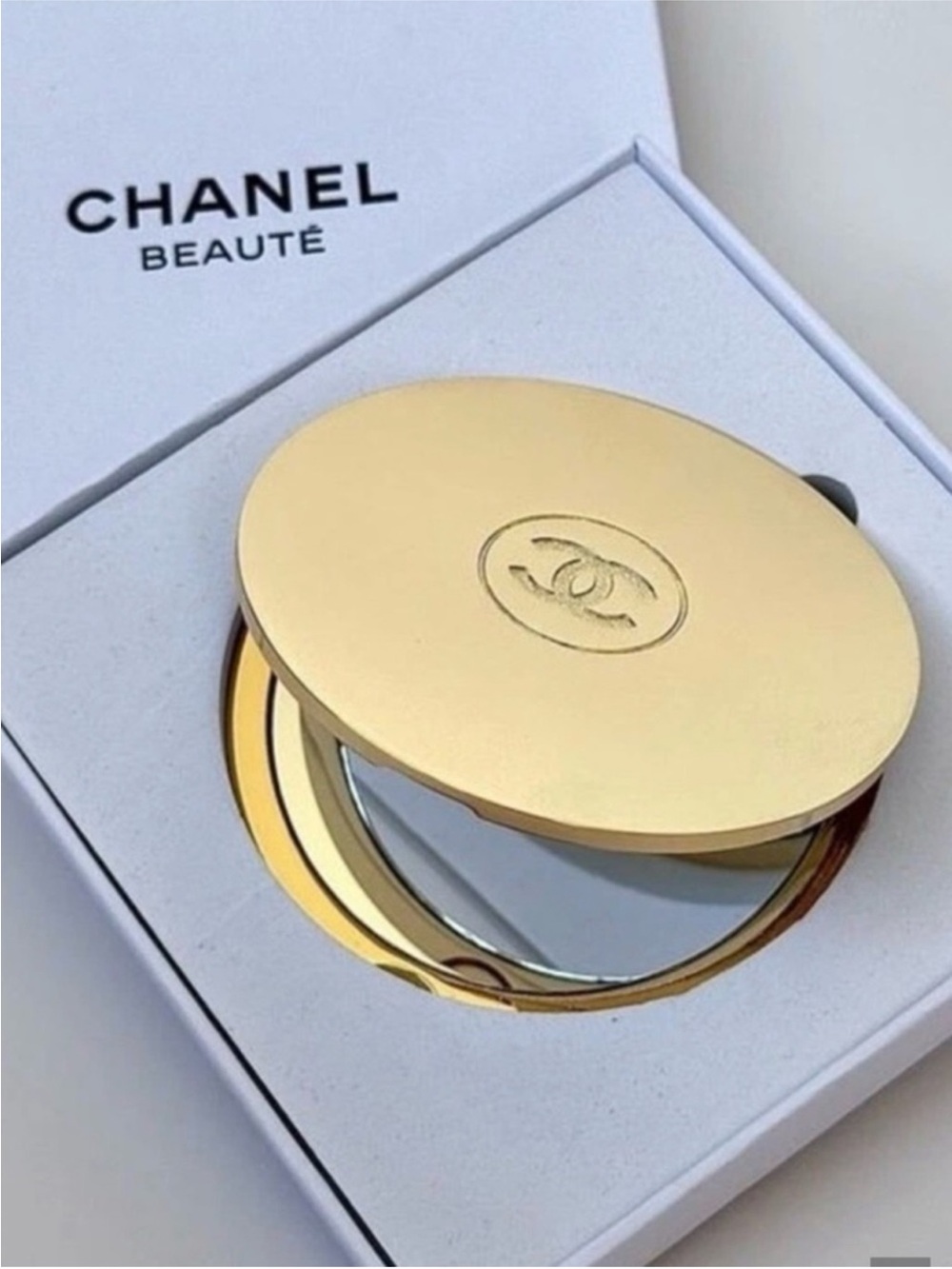 New GWP Chanel mirror